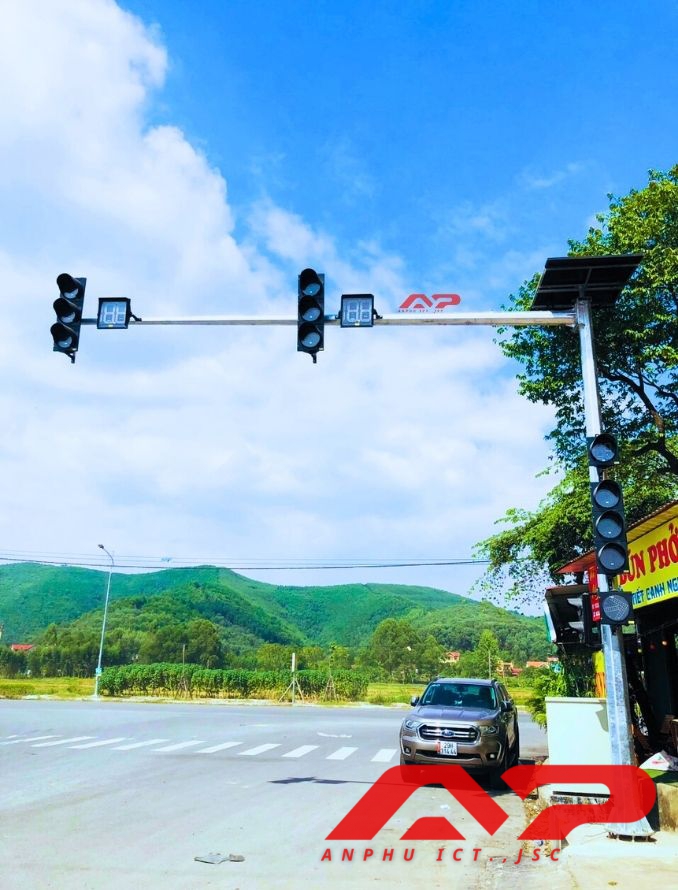 Thi công Nút Đèn THGT NLMT Tại Huyện Yên Dũng