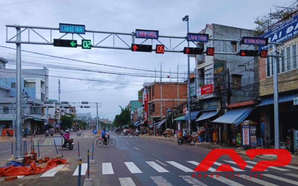 Thi Công Hệ Thống ĐènTHGT Tỉnh Gia Lai